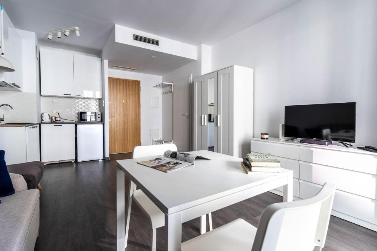 Golden Apartments Warsaw - Bright And Modern Apartments -Premium Building In Top Location- Solidarnosci Dış mekan fotoğraf